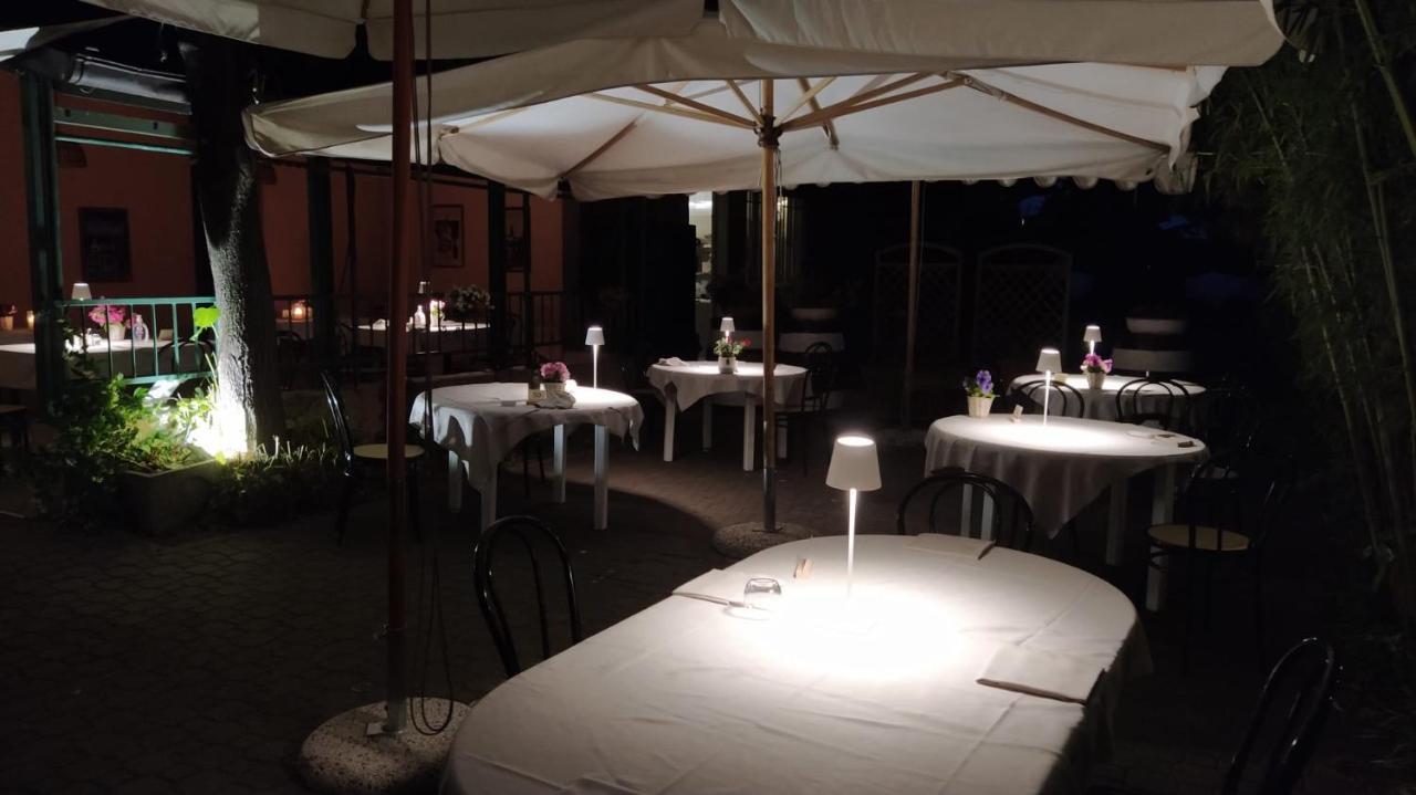 Hotel Ristorante Alla Campagna San Giovanni Lupatoto Exteriör bild