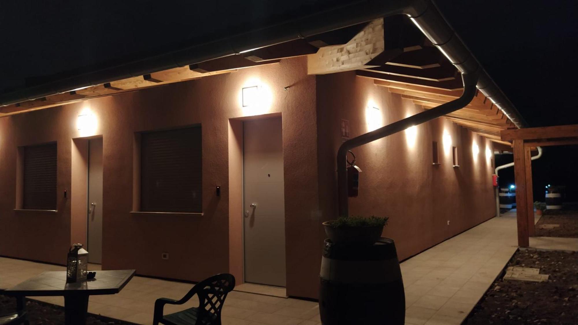 Hotel Ristorante Alla Campagna San Giovanni Lupatoto Exteriör bild