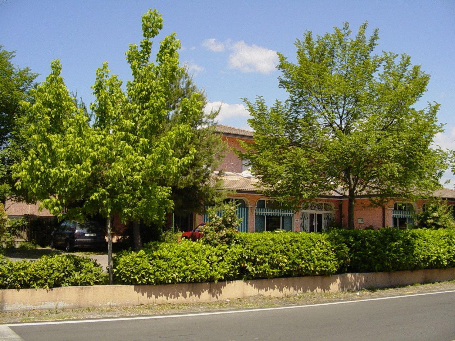 Hotel Ristorante Alla Campagna San Giovanni Lupatoto Exteriör bild